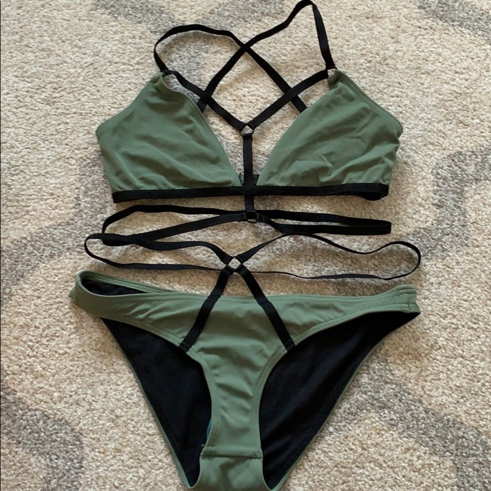 (Never worn) Olive&Black Strappy Bikini